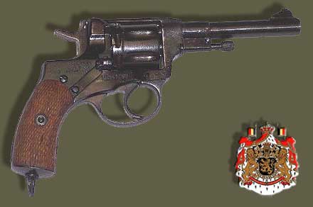 Пистолеты, Револьвер Nagant Mle.1910, оружие